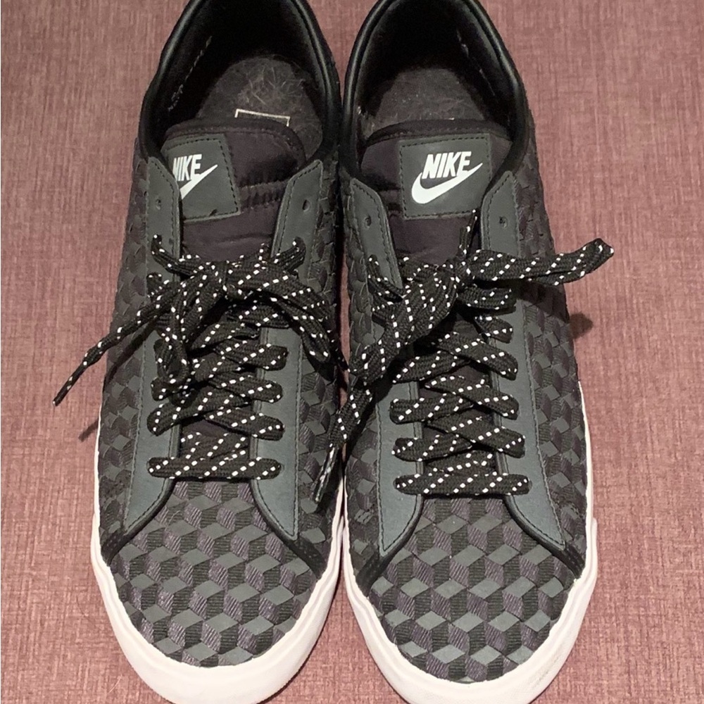 Nike Blazer “Designer Samples” size 9M